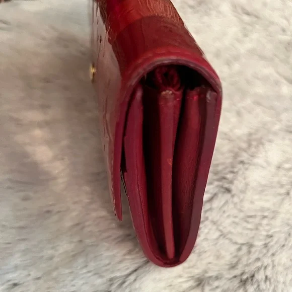 LOUIS VUITTON RED STRIPE VERNIS WALLET - Picture 6 of 10